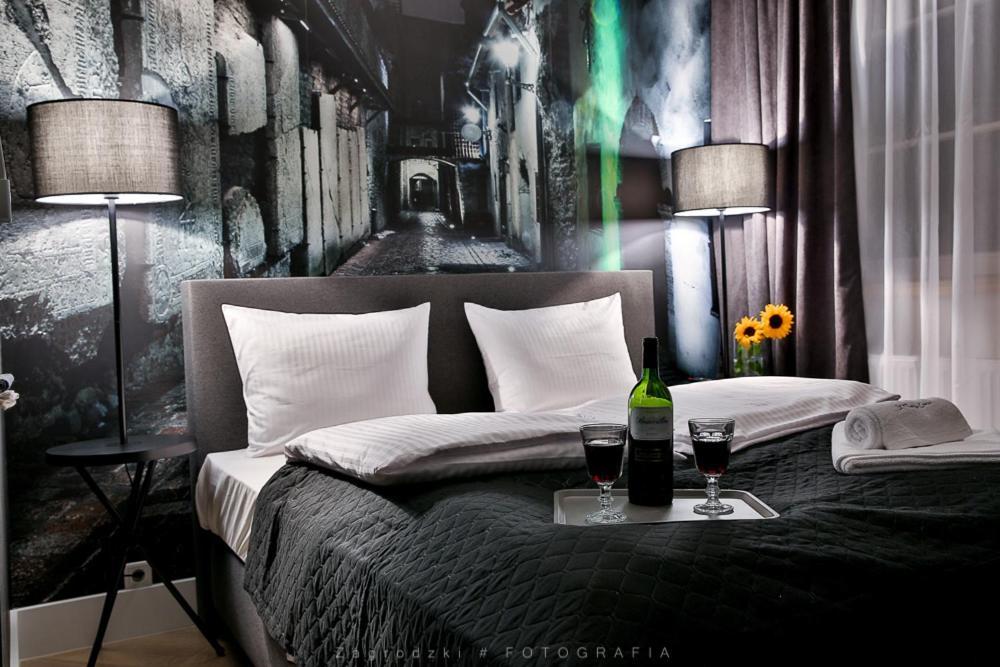Saint Thomas Corner - By Upstairs Aparthotel Krakow Exterior photo