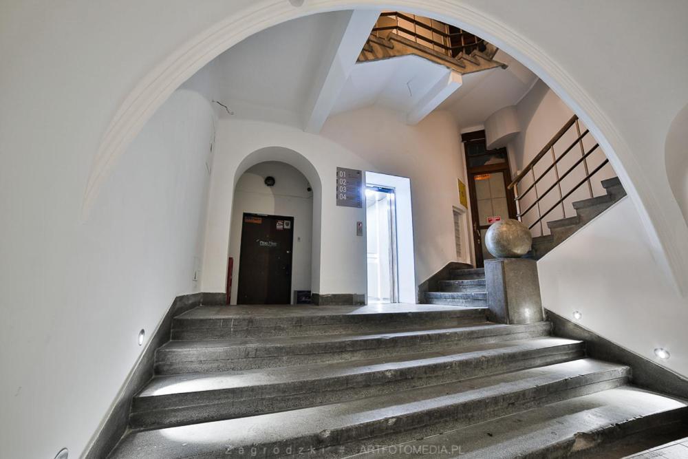 Saint Thomas Corner - By Upstairs Aparthotel Krakow Exterior photo